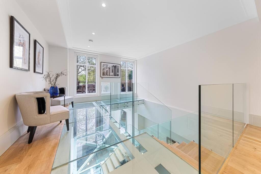 Park Lane Palace- Luxury Sleeps 10 Appartamento *